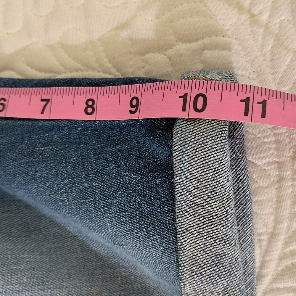 Calvin Klein Jeans High Rise Medium wash Denim Bermuda shorts size: w30 - Picture 12 of 13